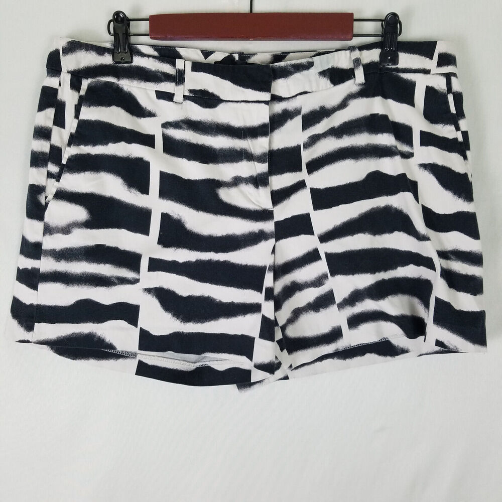 Attention Shorts Womens‎ Size 14 Mid Rise Black White Colorblock Chino Pocket